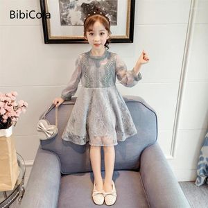 Girl Dresses Girls Dress 2024 Lente en herfst Koreaanse versie Kinderrok Kleine Western Style Lace Princess