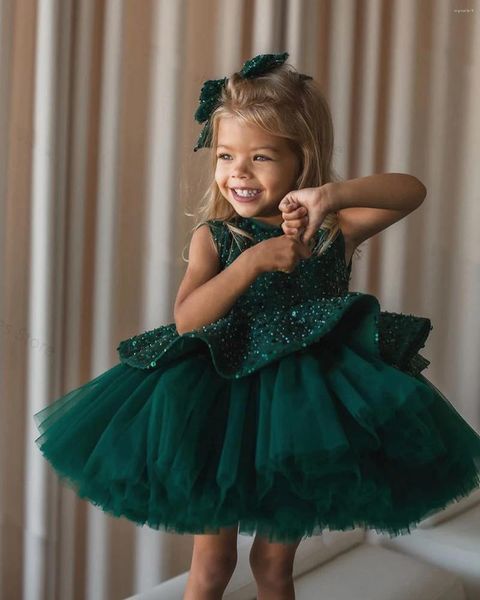 Vestidos de niña Vestido de flores hinchadas verdes para cuñas Tul con gradas con lazos Lentejuelas brillantes Hasta la rodilla Cumpleaños Niños Pageant Vestido de fiesta