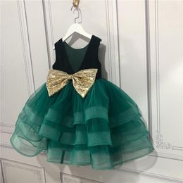 Robes de fille robe de fleur de volants de velours vert pour le mariage avec arc d'or première communion tulle v-back robe de bal de fête d'anniversaire enfant