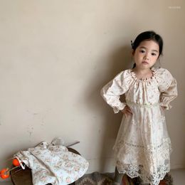 Meisjesjurken Hetiso 2023 herfst babymeisjes jurk Koreaans bloemen vintage kant met gaas schort 2 stuks passen kinderen voor kinderen tot 7