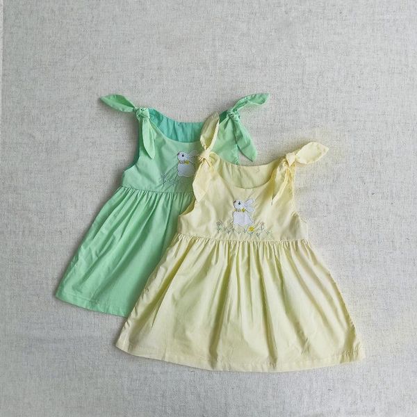 Vestidos de niña HoneyCherry Vestido camisola con parche para niña de verano Chaleco con lazo bordado floral Ropa para niños pequeños