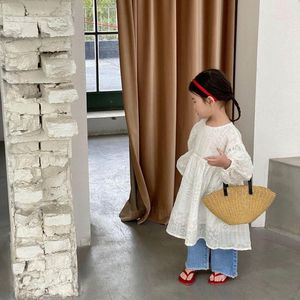 Robes de fille filles coréennes manches bouffantes robe en dentelle enfants ruché coton plage mode vêtements enfant en bas âge tenue de vacances