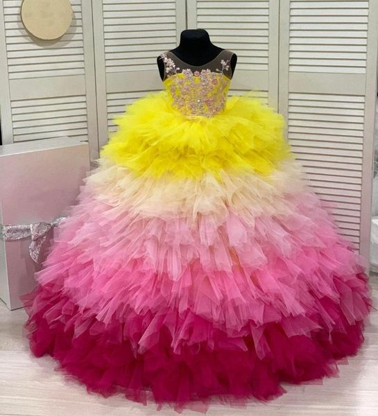 Robes de fille de luxe fleur filles pour les mariages couches Tulle Pageant Quinceanera petite robe de première Communion