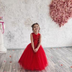 Fille robes mère fille correspondant anniversaire robes rouges fête à plusieurs niveaux Puffy Tulle infantile enfants reconstitution historique vêtements de noël