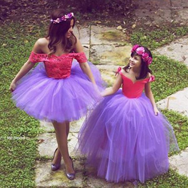 Vestidos de niña Princesa Encantadora Flor Linda Púrpura Madre e Hija Niño Largo Bonito Niños Primer Vestido de Comunión