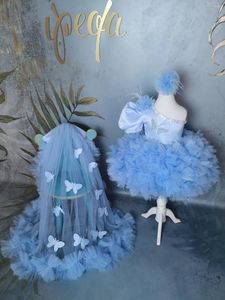 Robes bouffantes en Tulle pour filles, asymétrique épaule dénudée, à fleurs bleues, à volants, robe de fête d'anniversaire, de mariage, papillon, bal de première Communion