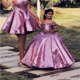 Fille Robes Violet Paillettes Glitz Pageant Pour Les Filles Princesse Hors Épaule Fleur Corset Retour Enfants Robes De Fête