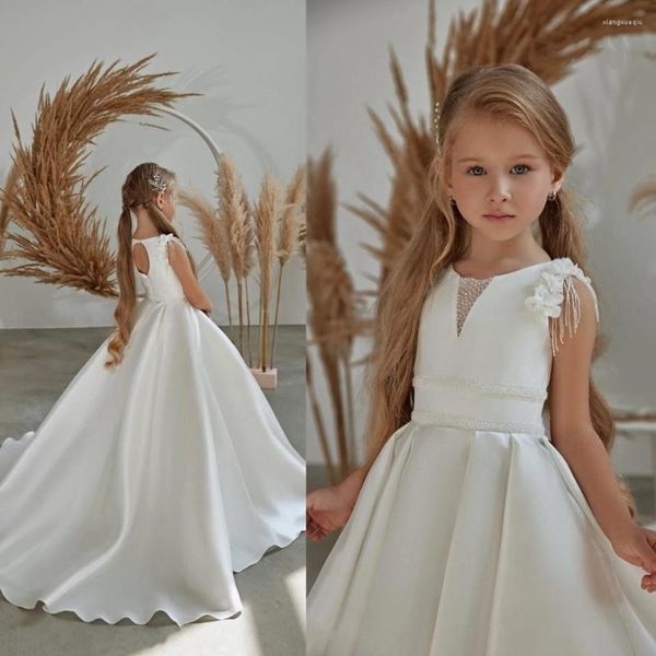 Vestidos de niña Vestido de flores blanco simple para la boda Flores en 3D Con cuentas Satén A-Line Plisado Cumpleaños Desfile Bata Primera Comunión Vestido de niño