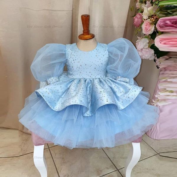 Robes de fille Bleu ciel Puffy manches courtes paillettes satin avec robe de mariée arc pour les filles à plusieurs niveaux élégante robe de bal d'anniversaire de Noël 2024