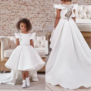 Robes de fille fleur blanche Appliques de mariage robe de bal de perles première Communion Satin Tulle Court Train robe pour enfants fête 2023