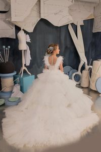 Meisjesjurken Witte Gelaagde Tule Appliqué Bloemenjurk Voor Bruiloft Parels Met Veren Verjaardagsfeestje Bruidsmeisje Optocht