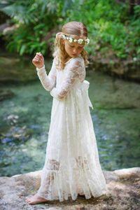 Meisjesjurken Xunbei Vintage Lace Bohemia Bloemjurk Boho Country Lange Mevegowns First Communion Junior bruidsmeisjes