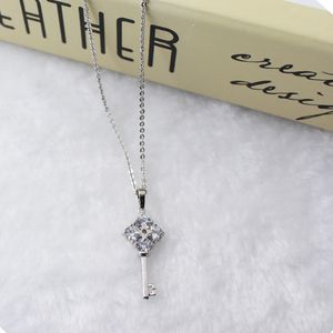 Fille cadeau ethnique minuscule clé collier pour femmes chaîne courte clé étoile pendentif collier cadeau ethnique bohème tour de cou goutte nouveau