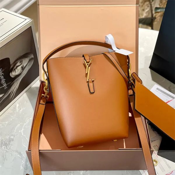 Chica Hobo para mujer de lujo hombro con cordón bolsas de cubo vacaciones diseñador cuero para hombre mango superior bolso de mano clásico crossbody totalizador satchel espejo calidad clut