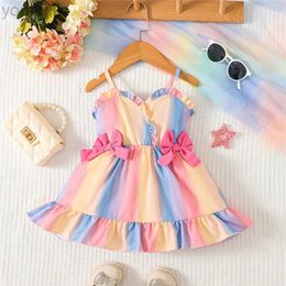 Girl's jurken 0-3 jaar Baby Girl Rainbow Color Dress Fashion Suspender Boog Draai Sweet Toddler Girl Summer Daily Gatherings Dragen D240423