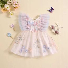 Girl's jurken 1-5 jaar kleuterschoolmeisjes mesh kanten jurk met vlinder borduurwerk vliegende mouw jurk zomer meisjes prinses feestjurkl240508