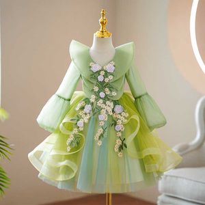 Robes de fille 2023 Nouvelles robes de princesse à fleurs pour filles Puffy Green Enfants Robes de concours Enfants Premiers vêtements Communion Bébé Robes Robe