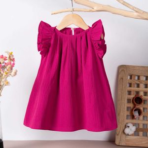 Girl's jurken 2024 Hot verkopen Solid Color Button Girl Baby Flying Sheeves Dress Princess Style Polyester Leuke babyjurk J240518