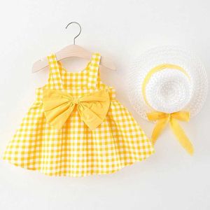 Robes de fille 2 actions d'été préscolaire d'été robe coréen mignon mignon motif sans manches en coton robe jaune + sunhat nouveau-né de bébé bc003 d240520