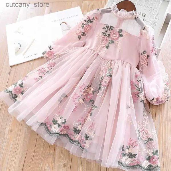 Robes de fille 3-8 ans Spring Automne Girls Robe Fleur Egant Long Seve Kids Casual Clothes Tul Birthday Party Princess Robe pour GI L240402