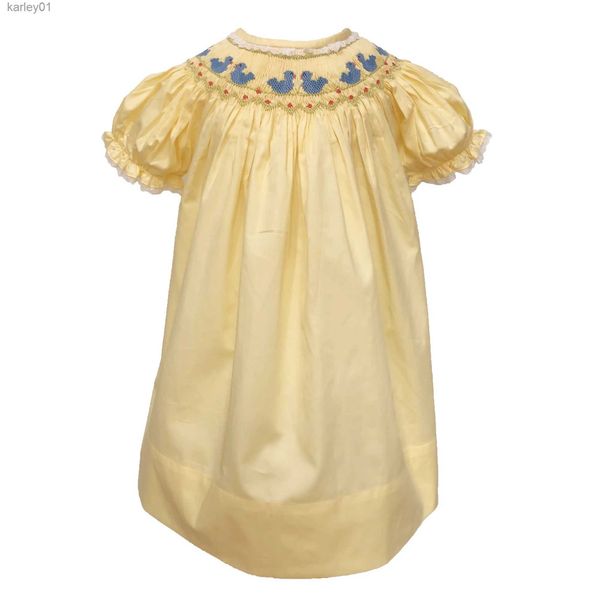 Robes de fille 6m-8y filles Bluebird robe smockée robe de princesse jaune pur coton satin doux jupe à la main vêtements de boutique pour enfants yq240327