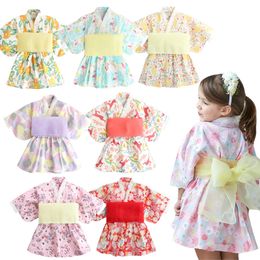 Robes de fille Baby Girl Rompers Style japonais Kawaii Girls Floral Print Kimono Robe pour enfants Costume Infant Yukata Vêtements asiatiques 230906