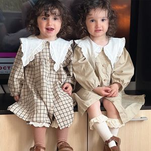 Girl s jurken babymeisjes casual geruite kleren zomer Koreaans katoenen linnen prinses big turn down kraag 230407