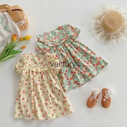 Robes de fille Baby Girls Hobe Summer Strawberry Brodemery Costume Kids Kids Short Manches Robes Ldren's Party Tenues Princess Clothing H240508