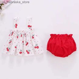 Meisjesjurken Baby Summer Dress Set Baby Girl Clothing 0-2 jaar Baby Cherry Sling Jurk Broodbroek Tweedelige kledingset KF1138 Q240418