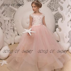 Robes de fille Banquet Layered Organza Wedding Flower Girl Bateau 3D Pearl Applique Robe de bal sans manches Eucharist Party Dress