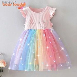 Jurken voor meisjes Beer Leider Vliegende mouw Meisjes Kleurrijke jurk Zomer Kinderen Regenboog Mesh Feestjurken Kinderkleding vestidos outfits yq240327