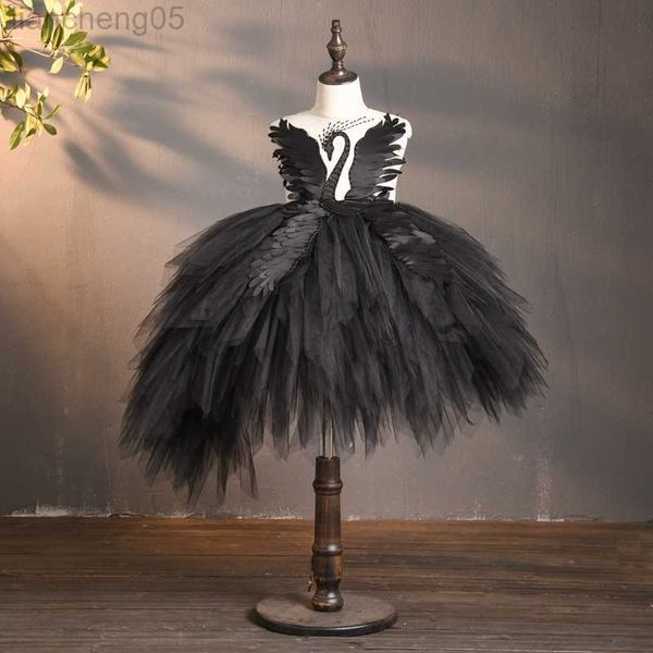 Robes de fille fleur noire Tulle fille robe cygne cristal Tulle princesse Pageant vêtements de mariage enfants robe de fête d'anniversaire robe de bal de soirée W0314