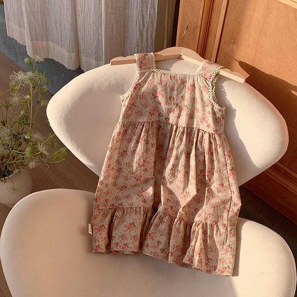 Robes de fille robes de filles décontractées Floral 2024 Nouvelles marques Robe rétro brodée pour bébés filles robe coton filles vêtements