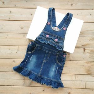 Girl's jurken Chumhey 2-6t lente zomermeisjes slabbibang sporten denim jurk overalls kinderen kleding groot meisje slipt kleding jeans skirtgirl