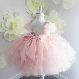 Robes de fille élégante robe fille fille été mode rose en dentelle arc fête tulle fleur princesse robe de mariée robe fille fille d240520