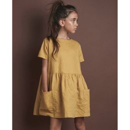 Girl's jurken mode katoenen linnen zomermeisje jurk gele casual korte mouw kinderen vakantie jurk met zakken tz20 230320