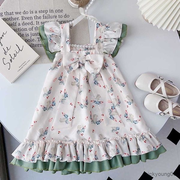 Robes pour filles Floral Girls Baby Dress Summer Ruffles Flying Sleeve Toddler Kids Vêtements pour enfants Casual Vestido R230612