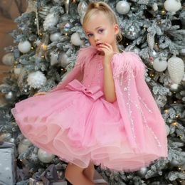 Robes de fille fleur fille rose tulle gonflé sequin avec cape de plumes d'arc et épaules pour mariage anniversaire banquet robes de princesse 231207