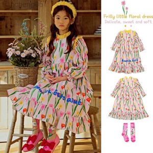Robes de fille filles robe 2023 printemps nouvelle dentelle rose robes pour enfants version coréenne de la mode mignonne princesse jupe vêtements pour enfants W0314