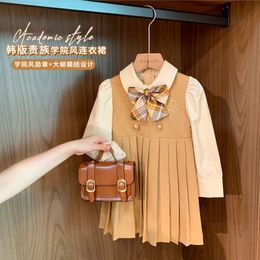 Girl s jurken meisjes kleden Koreaanse mode voor lente Antumn Casual Princess Long Sleeve School Uniform Clothing 230814