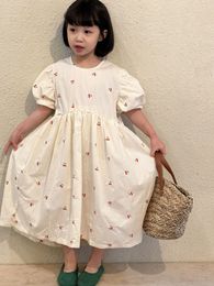 Vestidos de Girl S Dress Girls Summer Summer Borded Cherry Bubble Sleages Versión coreana Niños S 2023 Baby Princess 230815