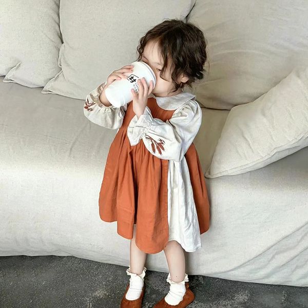 Vestidos de niña Niñas Primavera y otoño Seda Bordado Princesa Algodón Cáñamo Muñeca Collar Manga larga Correa Conjunto 3 6 230224