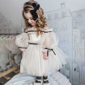 Robes de fille filles robe d'été bébé enfants princesse mode col bateau maille patchwork à manches longues robe de fête d'anniversaire robes de mariée Vintage Z0223