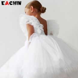 Meisjesjurken meisjes 'wihte vintage jurk elegante vliegende mouwen kinderprinsesjurk baby mesh tutu jurk jeugd verjaardag feestjurk bruiloft 230718