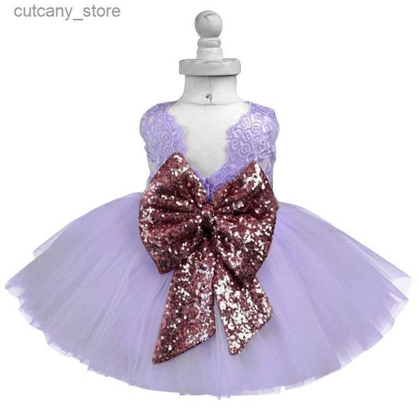 Robes de fille magnifique robe de fête de petite fille en dentelle en dentelle tutu tutu tul robes de baptême Robes d'événement pour enfants avec des vêtements pour enfants Big Bow 2 5T L240402