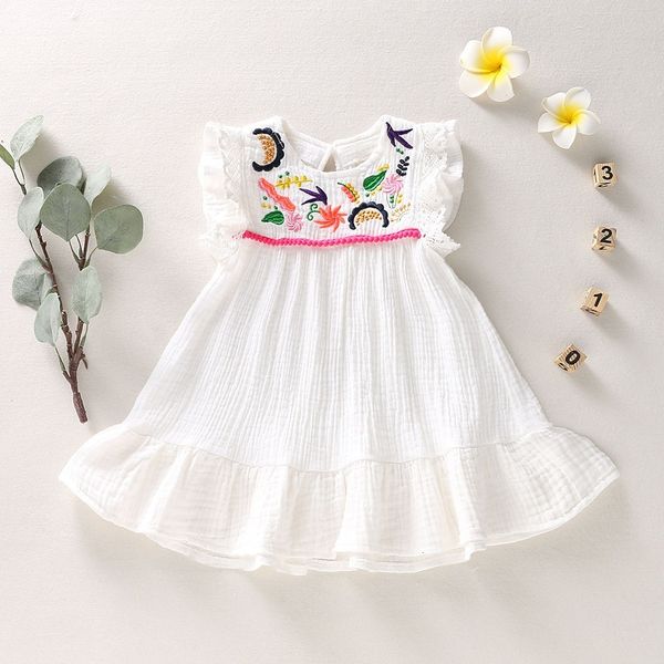 Robes de fille infantile bébé filles coton lin plissé à manches courtes broderie délicate balançoire robe blanche été loisirs 230731