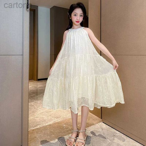 Robes de fille coréenne Summer junior fille lâche robe sans manches adolescente fille en dentelle fleur robe une pièce enfant fille princesse robe d240425