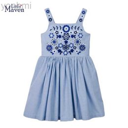 Girl's jurken kleine maven prinses jurken voor girs zomerkleding mouwloze cartoon borduurwerkbloemen jurken jurken kinderen kinderen kleding d240423