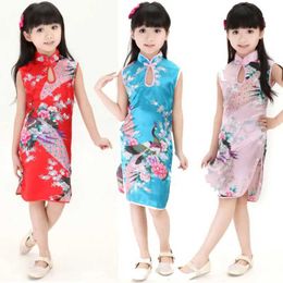 Meisjesjurken Qipao -jurk voor babymeisjes Qipao zomerjurk pauw mouwloze traditionele jurk voor babymeisjes Chinees Stylel240513