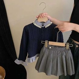 Jurken voor meisjes Naai babymeisjesjurken 2024 Lente meisjes herfstvest Set kindertruienstijl Preppy plooirok Goedkope jurken 240315